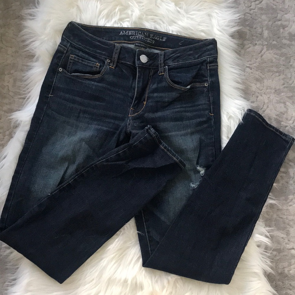 AE Distressed Super Stretch Jeans!